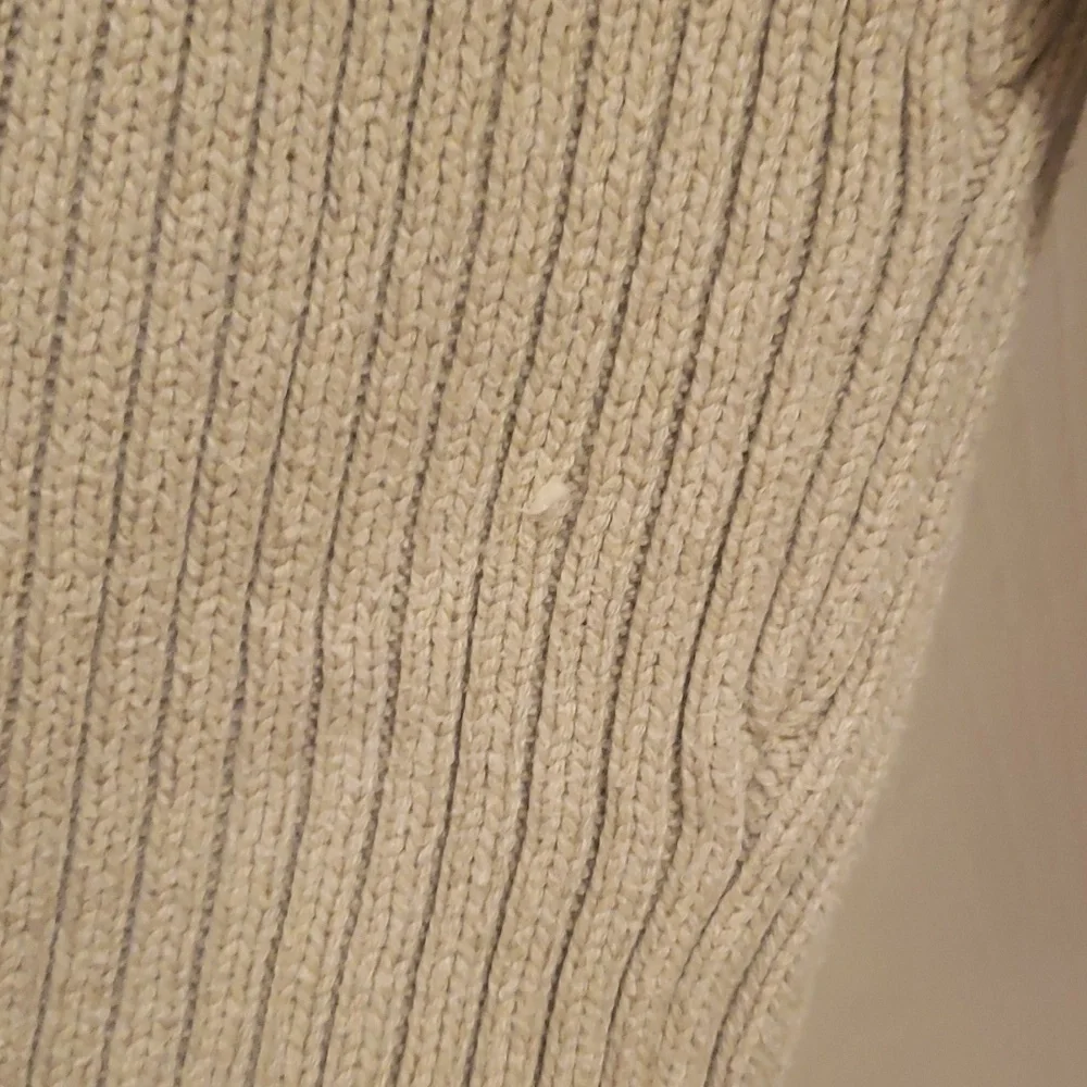 H&M Beige Ribbed Button-Front Cropped Cardigan - Picture 3 of 6